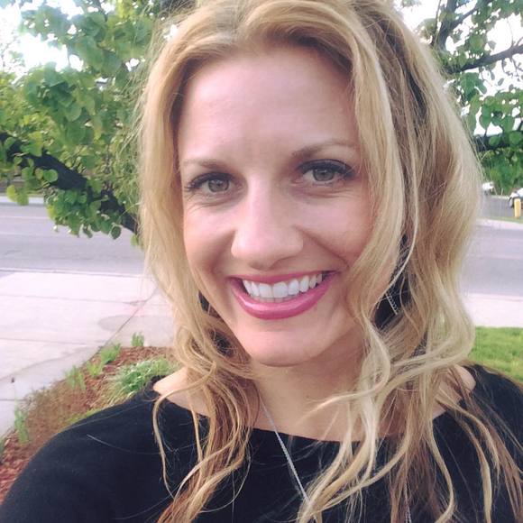 Meet your Posher, Brittney - Picture 1 of 1