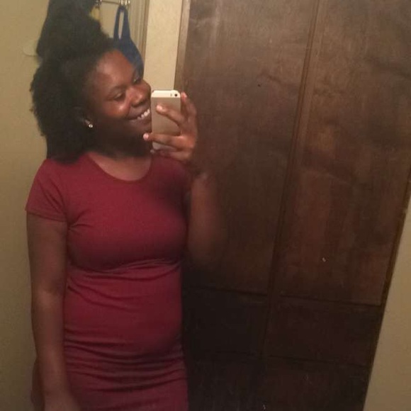 Meet your Posher, Lanisha - Picture 1 of 1