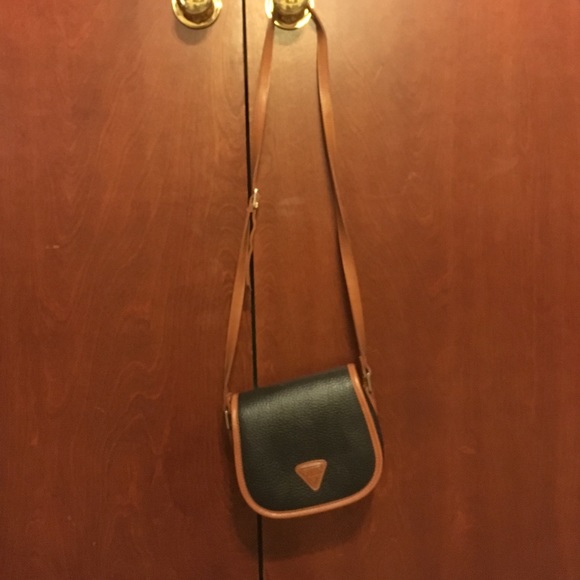 guess crossbody