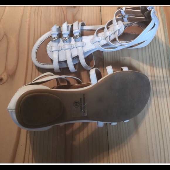 Sandals - Picture 3 of 3