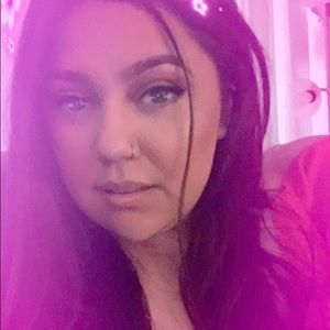 Meet your Posher, Karla