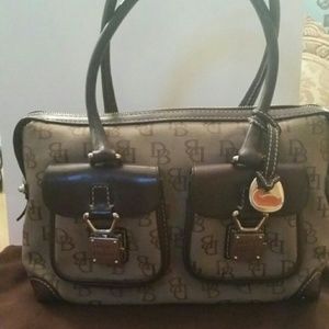 Dooney  & Bourke Women's Handbag