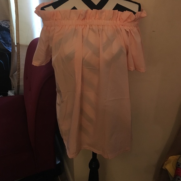 Tops - Off the shoulder Top NWOT