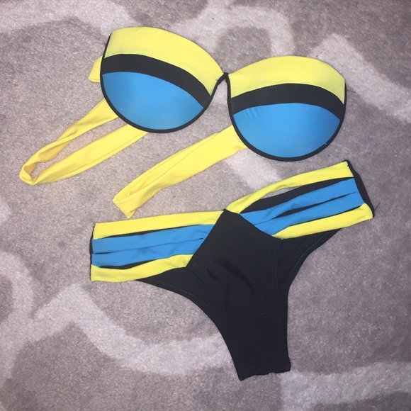 Strappy bikini