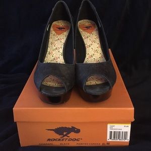 Used Platform Peep Toe Shoes