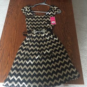 XS Black and Gold Dress
