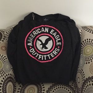 AEO sweatshirt. Black, pink and white