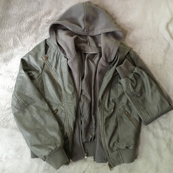 ‼️Charlotte Russe Grey Jacket with Attachable Hood