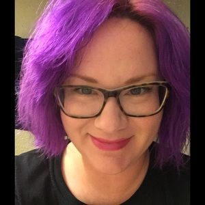 Meet your Posher, Desiree