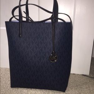 BRAND NEW Michael Kors purse