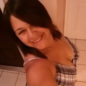 Meet your Posher, Marisel