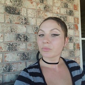 Meet your Posher, Tonya