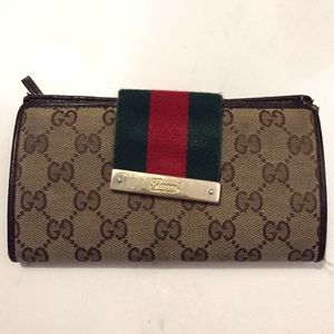 AUTHENTIC GUCCI Monogram Ladies Wallet💁🏻