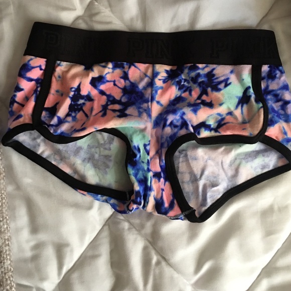 Logo boyshorts