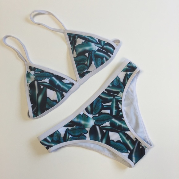 SW 173 Leave print bikini - Picture 2 of 3