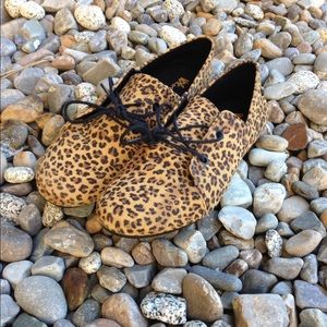 Volcom leopard print shoes