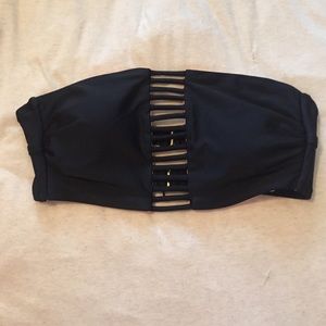 Black swimsuit bikini top