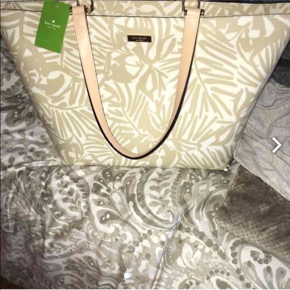 Authentic Kate spade large purse tote