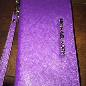 Michael Kors phone Wristlet