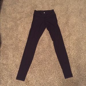 wonder under lululemon leggings size 4