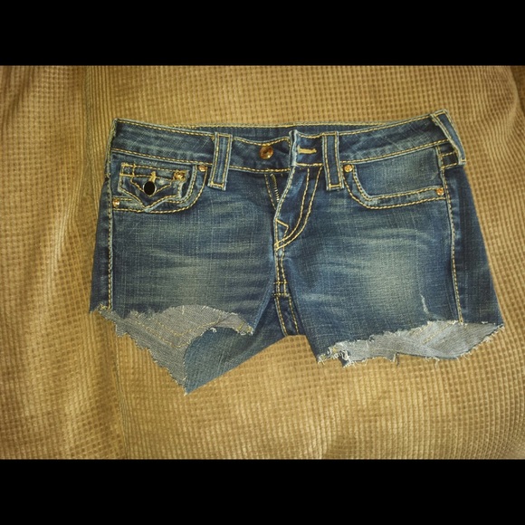 Tru Religion shorts - Picture 1 of 1