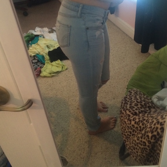 Hollister Jeans - Picture 2 of 3