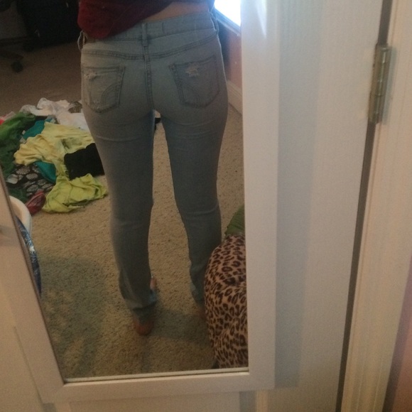 Hollister Jeans - Picture 3 of 3