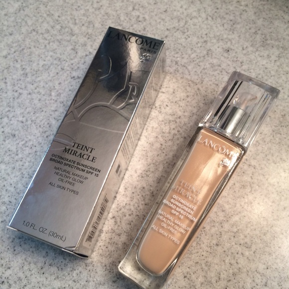 Lancôme Teint Miracle Buff 2W