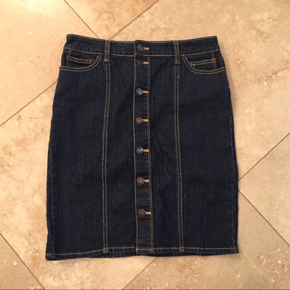 Denim pencil skirt