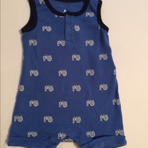 Baby gap shortall romper