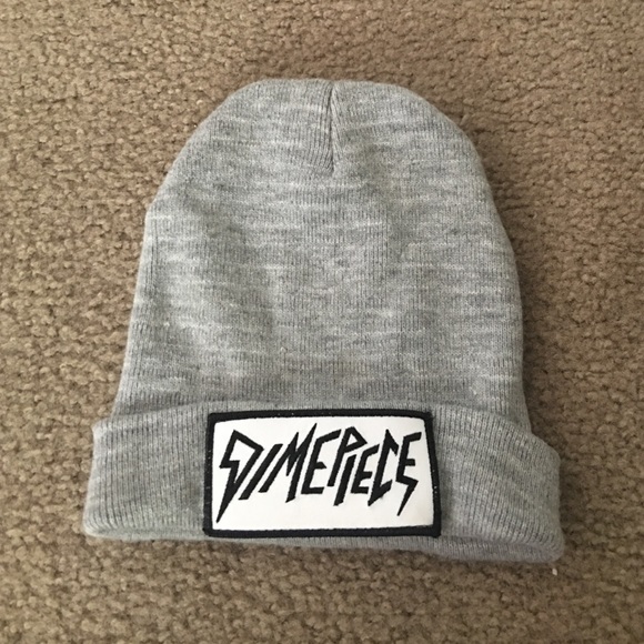 DIMEPIECE LA Beanie 💕 Grey Size OS