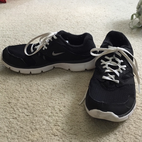 Black & white flex experience run 3