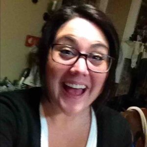 Meet your Posher, Jolie