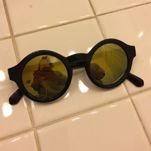 Holographic Circle Sunglasses