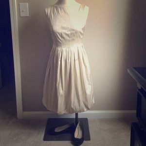 ⚡️$5⚡️Sale ends 3/17! Maggy London ivory dress