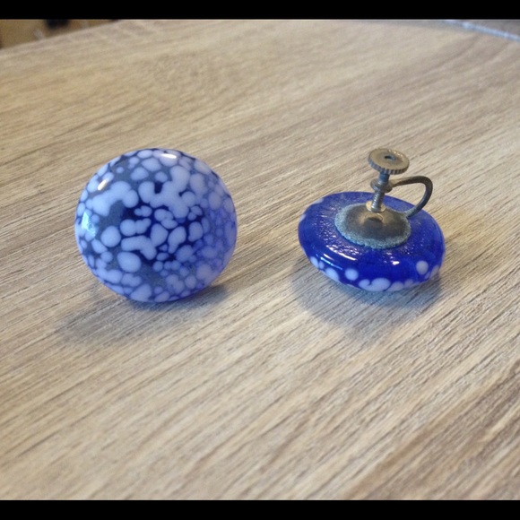 *Vintage* 60s screw on glass earrings