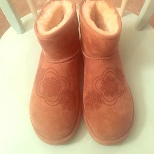 Low ugg boots