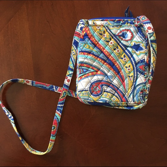 Vera Bradley Crossbody - Picture 4 of 4