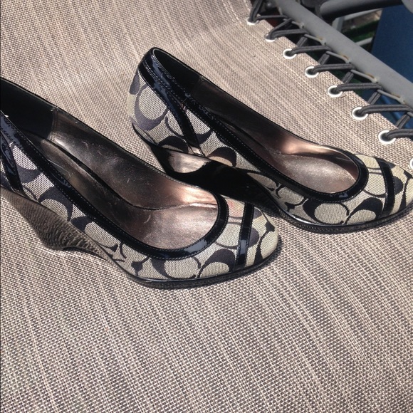 Coach Wedges - Picture 1 of 3