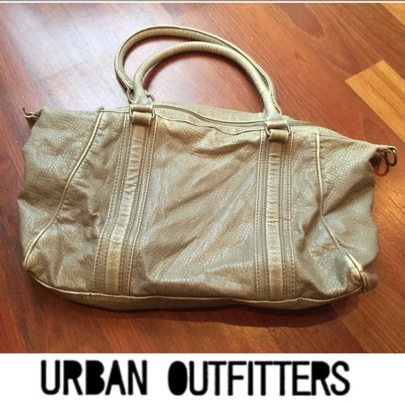 Urban Outfitters Handbags - Urban Outfitters Kimchi Blue Metallic Bag