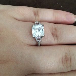 Diamond ring