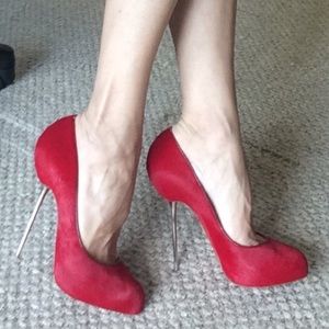 CHRISTIAN LOUBOUTIN PONY HAIR BIG LIPS PUMP 40.5 CHRISTIAN LOUBOUTIN PONY HAIR BIG LIPS PUMP 40.5