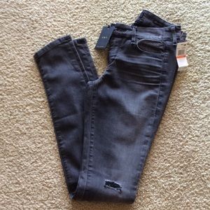 NWT $198 RND Jazz Distress Skinny Jeans