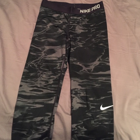 Nike pro dri fit leggings
