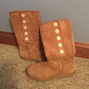Women's UGG boots