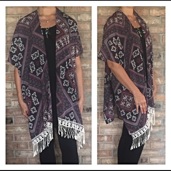 Chic Fringe Cardi Kimono Wrap O/S - Picture 2 of 4