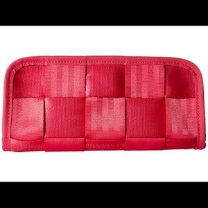 Harvey's Classic Seatbelt Wallet - Red