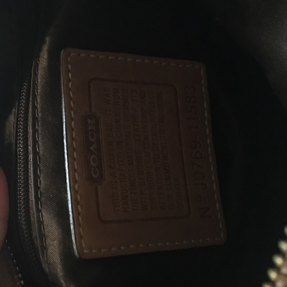 Small Coach Handbag. - Picture 2 of 2