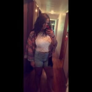 Meet your Posher, Danielle