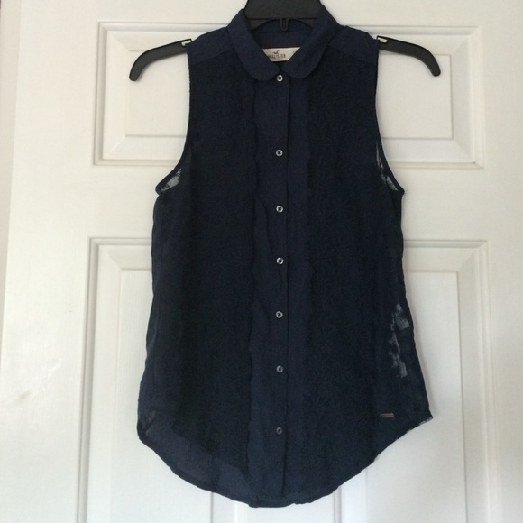 Hollister sleeveless blouse